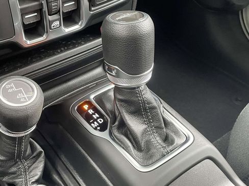 New 2026 Jeep Gladiator Sport AWD/4WD image 38