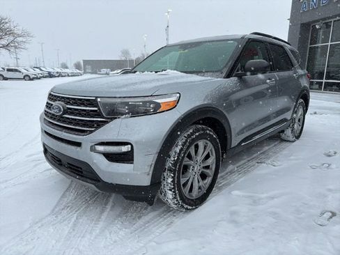 Used 2022 Ford Explorer XLT w/ Equipment Group 202A image 15