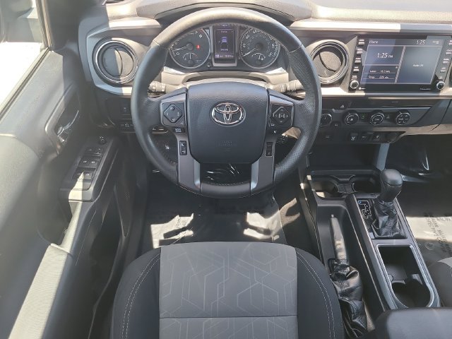 Used 2020 Toyota Tacoma TRD Sport AWD/4WD image 13