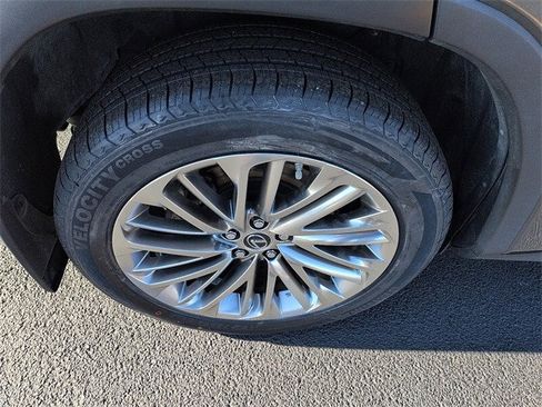 Used 2022 Lexus RX 450hL Luxury image 8