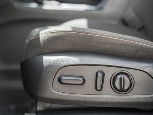 Used 2018 Chevrolet Equinox LT w/ Sun & Infotainment Package image 33