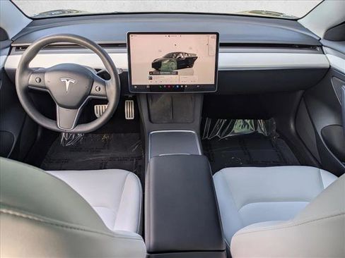 Used 2022 Tesla Model 3 Performance image 17