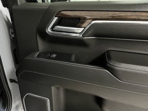 Used 2024 GMC Sierra 1500 Elevation image 52