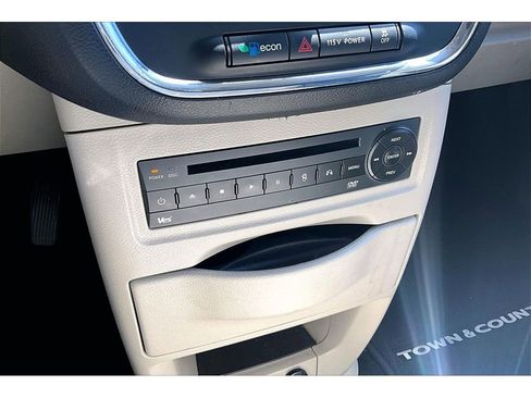 Used 2013 Chrysler Town & Country Touring-L w/ Entertainment Group #2 image 26