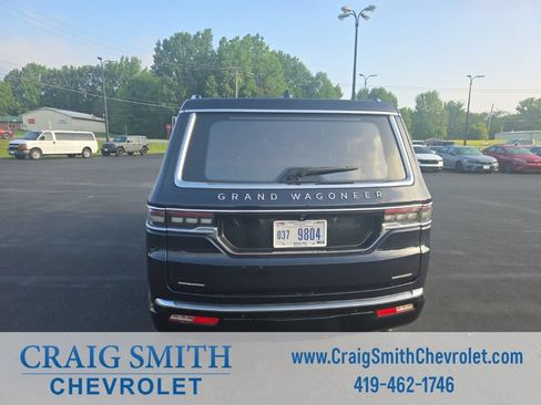 Used 2023 Jeep Grand Wagoneer Series III AWD/4WD image 4
