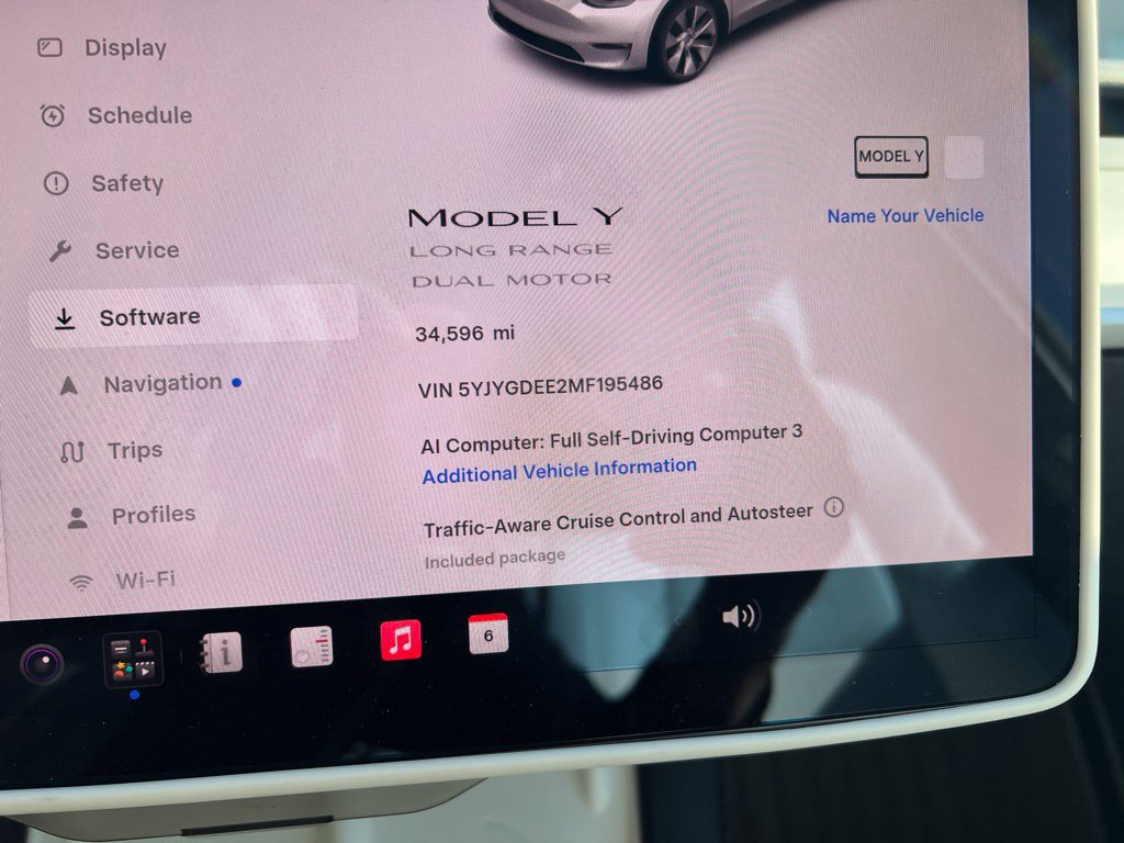 Used 2021 Tesla Model Y Long Range AWD/4WD image 22