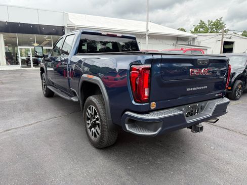 Used 2022 GMC Sierra 2500 AT4 w/ Snow Plow Prep/Camper Package AWD/4WD image 3