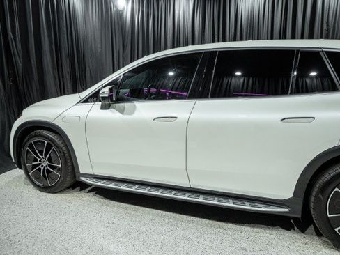 Used 2023 Mercedes-Benz EQS 450+ SUV image 5