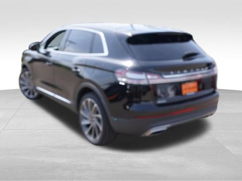 Used 2022 Lincoln Nautilus Reserve w/ Equipment Group 201A AWD/4WD image 7