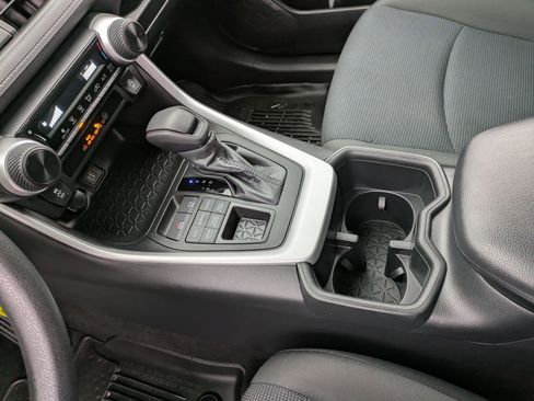 Used 2023 Toyota RAV4 LE image 13