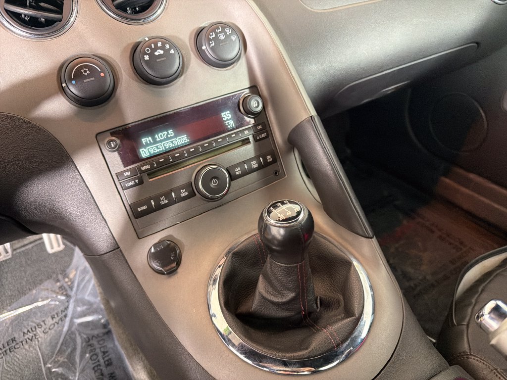 Used 2007 Pontiac Solstice GXP w/ Premium Package RWD image 13