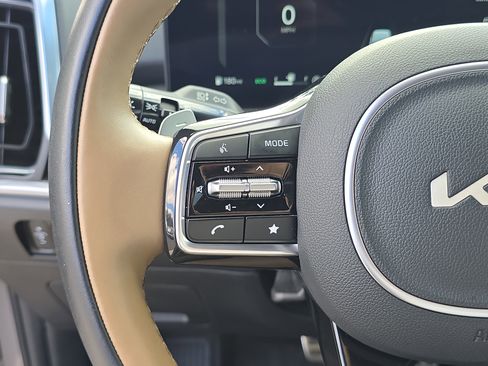 Used 2025 Kia Sorento SX Prestige w/ Olive Brown Leather Package image 33