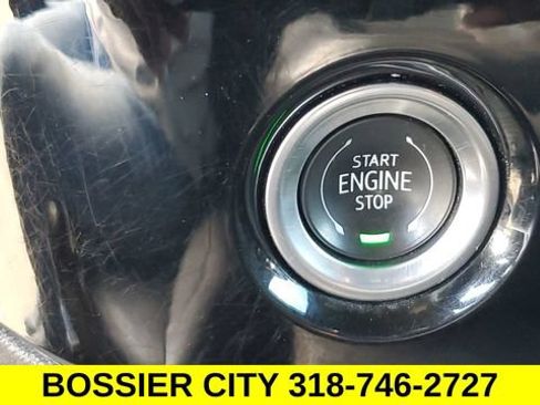 Certified 2022 GMC Sierra 1500 SLT AWD/4WD image 36