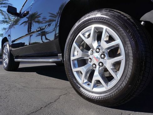 Used 2020 GMC Yukon SLT image 6