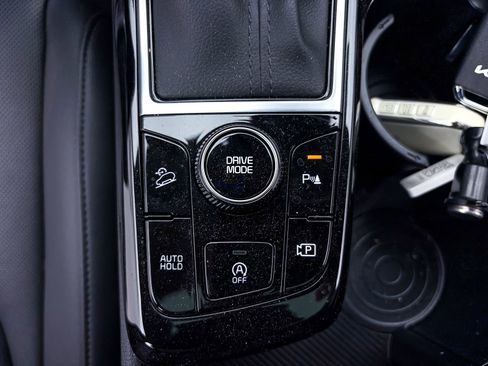 Used 2025 Kia Sportage EX w/ Premium Package image 27