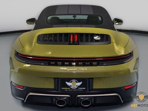 Used 2026 Porsche 911 Carrera 4 GTS image 8