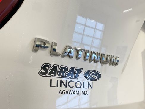 Used 2017 Ford Explorer Platinum image 7