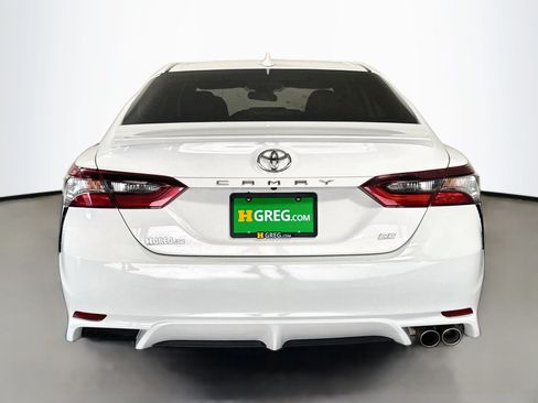 Used 2021 Toyota Camry SE FWD image 8