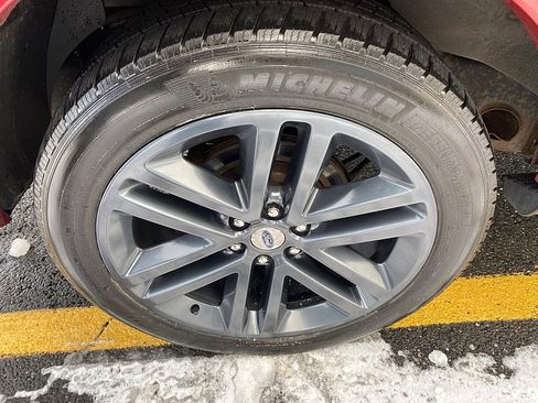 Certified 2017 Ford Expedition EL Platinum image 20