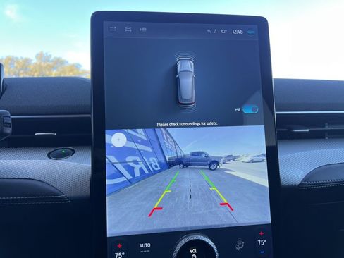 Used 2022 Ford Mustang Mach-E Select image 13