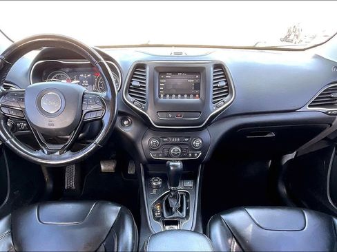 Used 2020 Jeep Cherokee Latitude Plus image 7