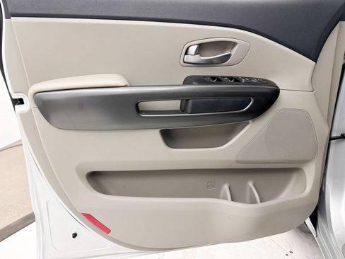 Used 2020 Kia Sedona EX FWD image 30