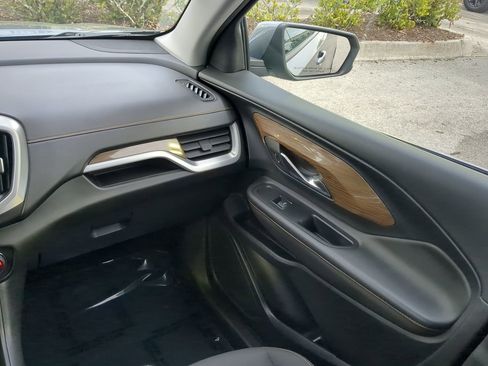Used 2020 GMC Terrain SLE w/ Driver Convenience Package image 17