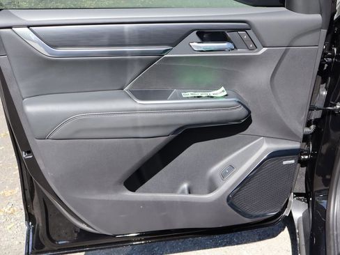 New 2026 GMC Acadia Elevation w/ Black Edition AWD/4WD image 11