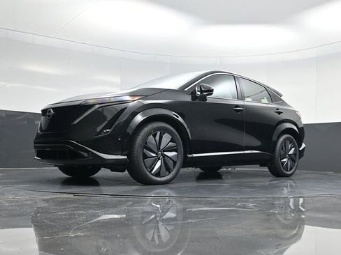 Used 2023 Nissan Ariya FWD image 43