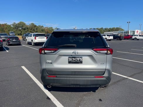 Used 2024 Toyota RAV4 XLE image 15