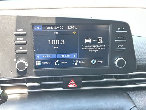 Used 2024 Hyundai Elantra SE FWD image 28