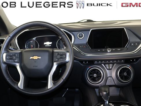 Certified 2022 Chevrolet Blazer Premier w/ Enhanced Convenience Package image 16