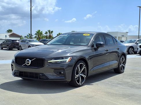 Certified 2023 Volvo S60 B5 Plus FWD image 3