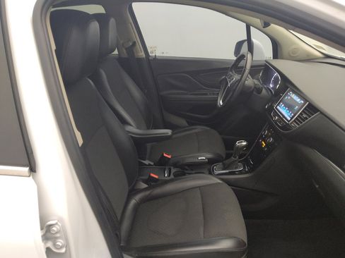 Used 2018 Buick Encore Preferred FWD image 21