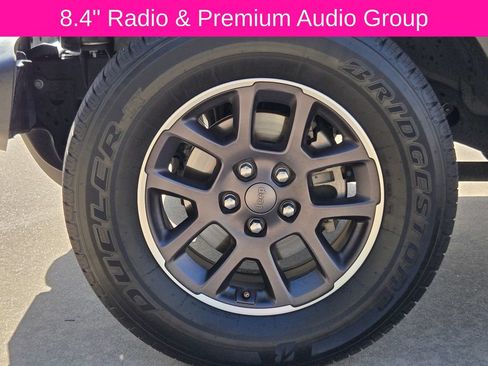 Used 2021 Jeep Gladiator Overland AWD/4WD image 12