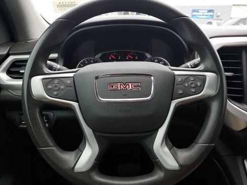 Used 2022 GMC Acadia SLE image 23