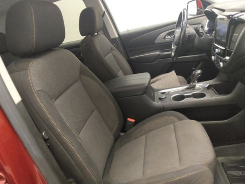 Used 2020 Chevrolet Traverse LT FWD image 21