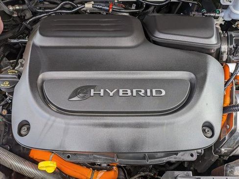 Used 2021 Chrysler Pacifica Limited w/ Uconnect Theater Family Group image 26