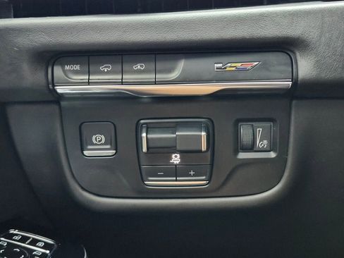 Certified 2025 Cadillac Escalade V w/ LPO, Floor Liner Package AWD/4WD image 25