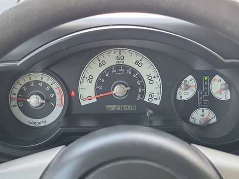 Used 2008 Toyota FJ Cruiser 2WD image 16