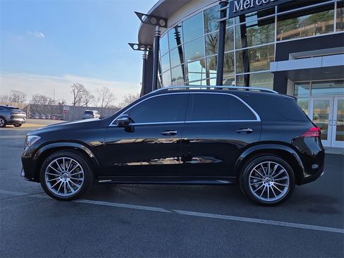 Certified 2025 Mercedes-Benz GLE 580 4MATIC image 2