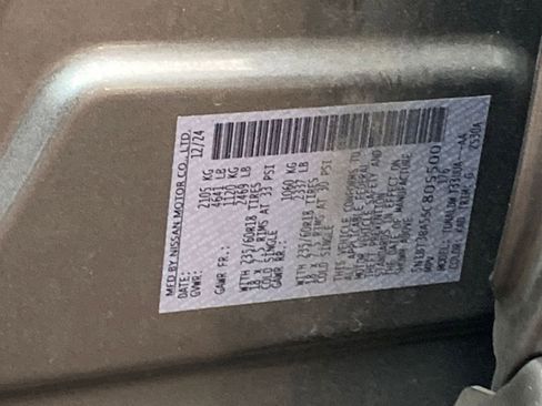 Used 2025 Nissan Rogue SV image 10