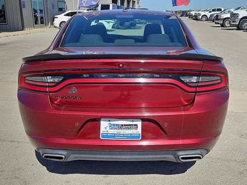 Used 2021 Dodge Charger SXT w/ Blacktop Package image 5