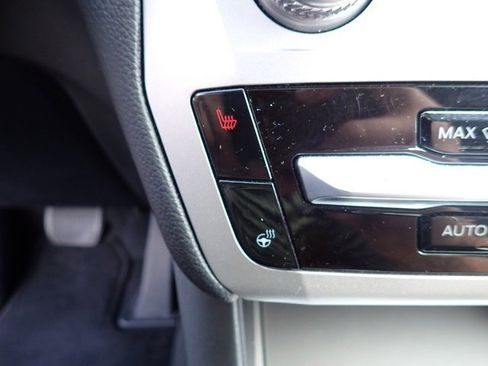 Certified 2022 Ford Explorer XLT w/ Equipment Group 202A image 25