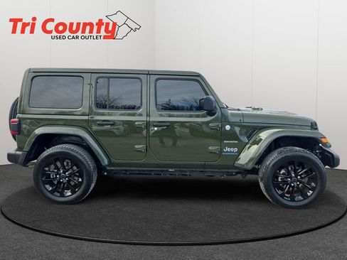 Used 2024 Jeep Wrangler Unlimited Sahara image 9