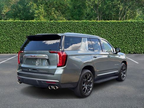 Used 2023 GMC Yukon Denali w/ Advanced Technology Package AWD/4WD image 3