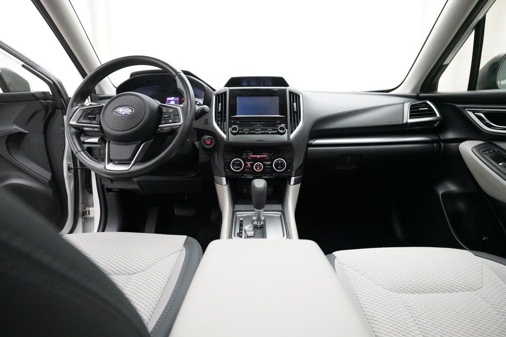 Used 2020 Subaru Forester Premium AWD/4WD image 5
