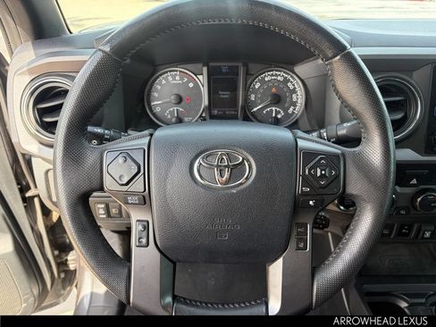 Used 2019 Toyota Tacoma TRD Sport AWD/4WD image 14