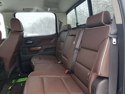 Used 2019 Chevrolet Silverado 2500 High Country image 8