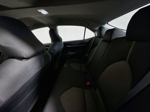 Used 2025 Toyota Camry SE FWD image 23